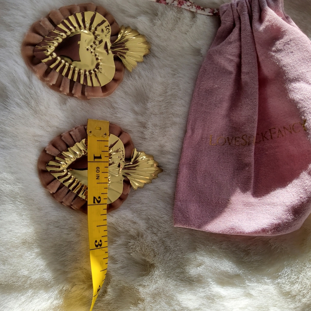 LoveShackFancy Heart Earings - Picture 9 of 13